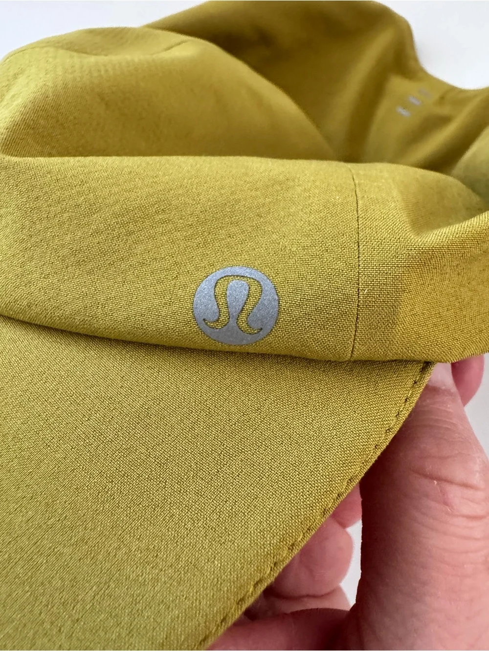 Lululemon Fast and Free Adjustable Running Hat Reflective Details Mustard Color